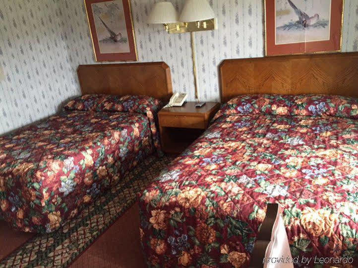 Rainbow Motel Уотертаун Экстерьер фото